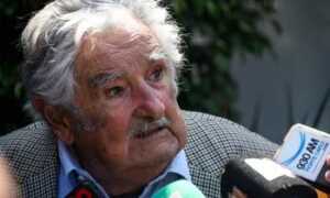 Mujica afirma que Venezuela tiene un Gobierno autoritario: “Llámelo dictador”