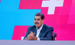 Maduro lanza Gran Misión Viva Venezuela, mi Patria Querida
