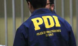 Comerciantes asesinan a puñaladas a venezolano que arrojaba cohetes en Santiago de Chile