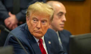 Juez ordena a Trump pagar una multa de $ 355 millones por fraude civil