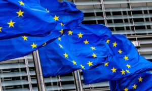 La UE sigue sin reconocer a Maduro e insiste en publicación de las actas