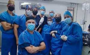 Realizan primera cirugía de Triada terrible de codo en el Universitario