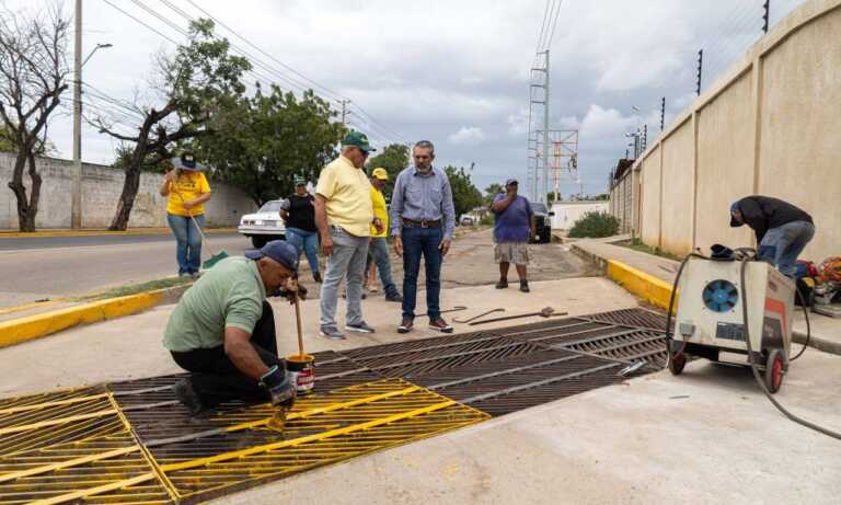 Alcaldía restaura alcantarillado de la Urbanización San Tarcisio