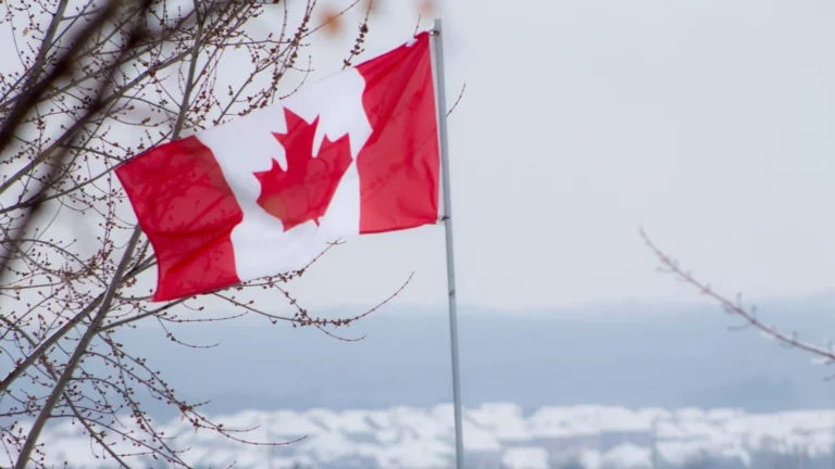 Canadá anuncia la reimposición de visado para mexicanos