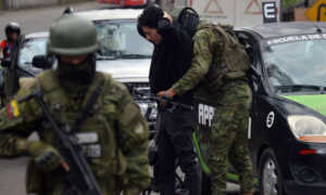 Unos 5 mil detenidos en Ecuador tras 25 días de “conflicto armado”