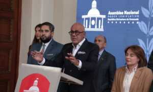 Jorge Rodríguez confirma reunión con EE. UU. y exige levantamiento “absoluto” de sanciones