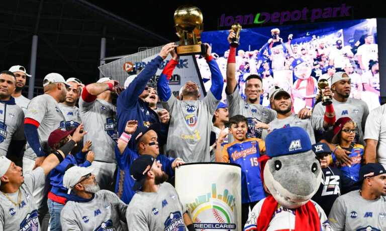 Tiburones recibe 144 mil dólares por coronarse campeones del Caribe