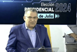 Márquez tras inscripción en el CNE: “Queremos representar al pueblo que sufre”