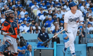 Los Dodgers extienden por 10 temporadas su acuerdo con Will Smith