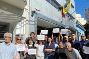 CNE acumula una semana de retraso en el Registro Electoral en el exterior