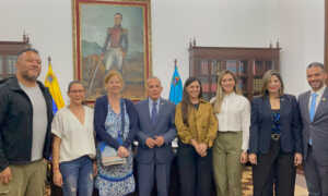 Gobernador recibe al Instituto Latinoamericano de Investigación Social