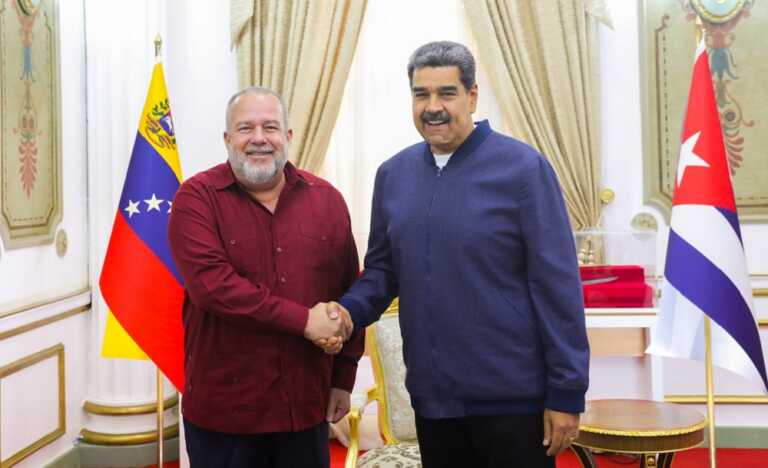 Nicolás Maduro recibe al primer ministro de Cuba