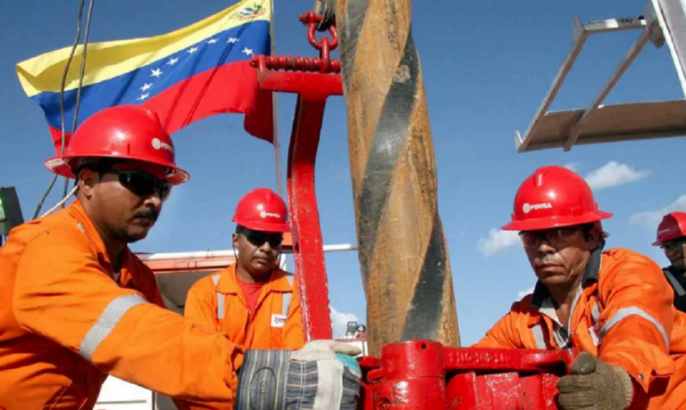 Producción petrolera del país sube 4 % en febrero hasta 877.000 bpd