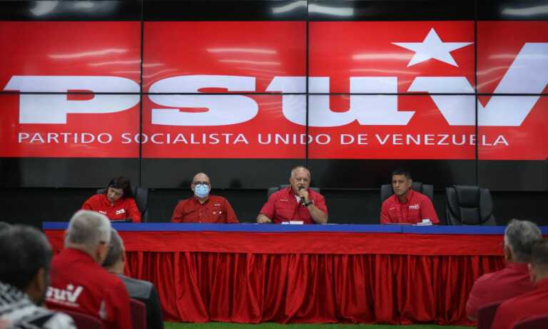 Psuv ratifica a Nicolás Maduro como su candidato presidencial