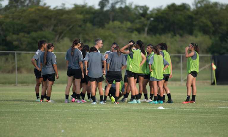 La Vinotinto sub17 femenina se prepara en Asunción para el torneo Conmebol