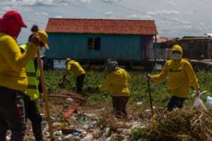 Retiran 117 toneladas de desechos plásticos de la Vereda 2 y Santa Rosa de Agua
