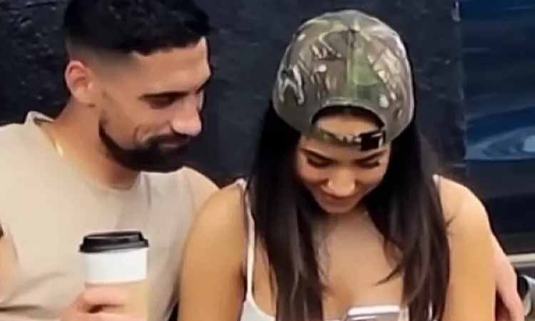 Captan a Becky G y Sebastian Lletget juntos tras escándalo de infidelidad