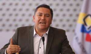 Javier Bertucci presenta nuevamente su candidatura presidencial ante el CNE