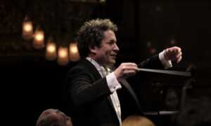 Gustavo Dudamel dirigirá Orquesta del Liceu en playa de Barcelona
