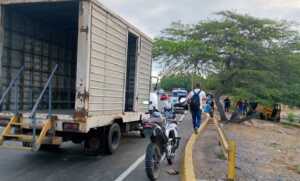 Reportan 4 heridos tras choque en el Distribuidor Juan Pablo II