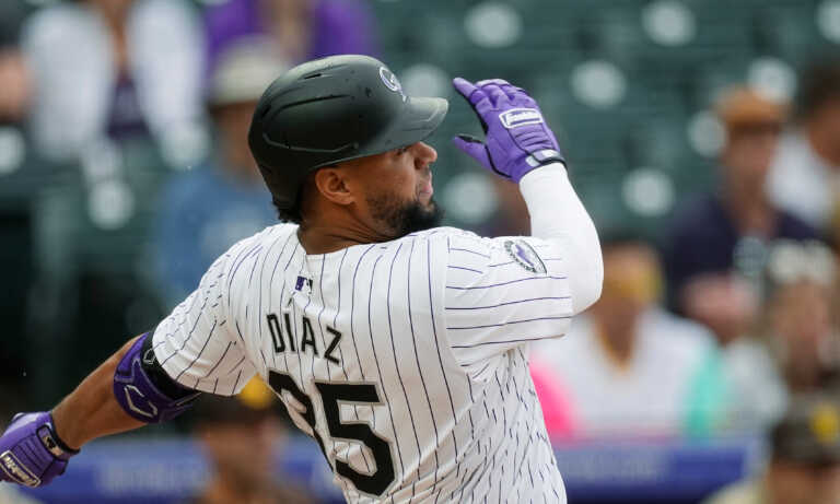 Doble de Elías Díaz corona remontada que dio triunfo a los Rockies