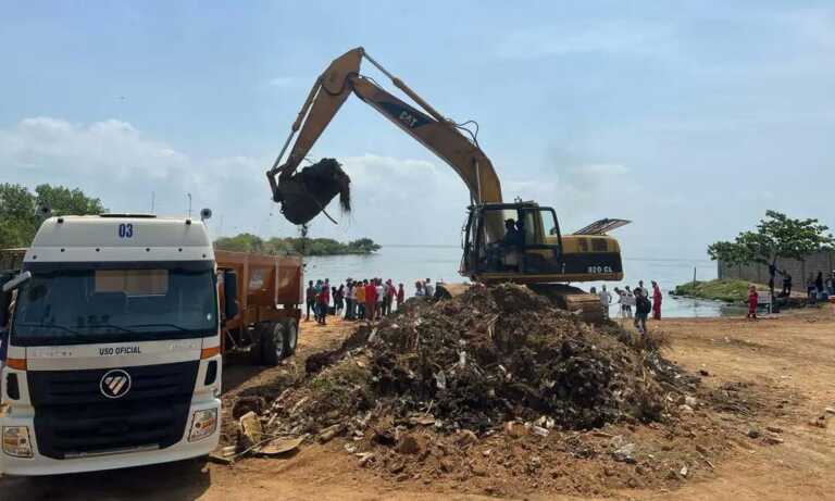 Recolectan más de 180 mil toneladas de desechos en las orillas del Lago de Maracaibo