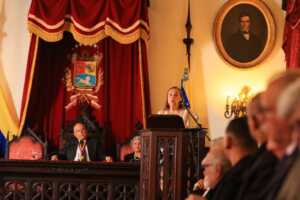 Incorporan a Corina Yoris en la Academia Venezolana de la Lengua