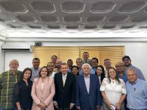 Edmundo González Urrutia celebra primera reunión con la PUD