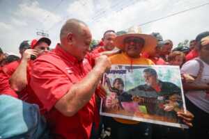 Cabello señala a González Urrutia de ser el “candidato del imperialismo”
