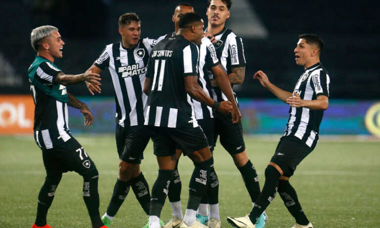 Jefferson Savarino brilla en victoria de Botafogo