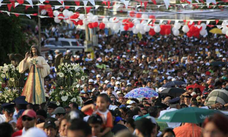 Prevén más de 300 mil fieles en la Caminata de la Misericordia