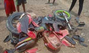Un muerto y un herido deja choque entre camión y moto en Valmore Rodríguez