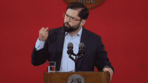 Boric llamará a consulta al embajador en Caracas tras polémica sobre el “Tren de Aragua”