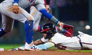 Ronald Acuña Jr. se roba 3 bases y lidera el triunfo de Atlanta
