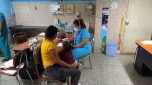 Médicos advierten sobre enfermedades tras llegada de las lluvias