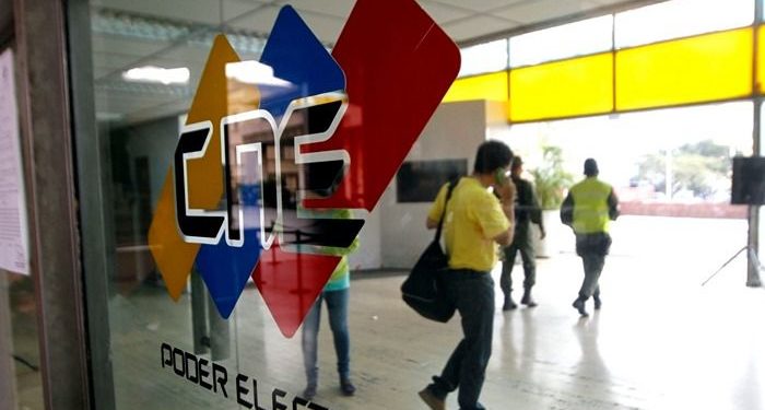 Denuncian que “opacidad” del CNE mantiene a votantes desinformados