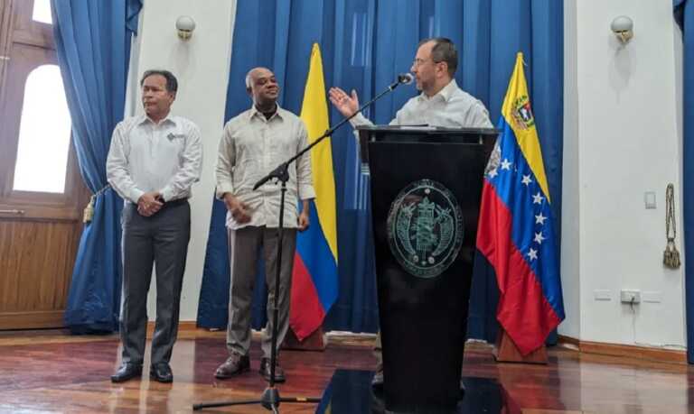 Gobierno invita a la Celac, Colombia y Unión Africana a las presidenciales