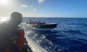 Rescatan en la isla de San Andrés a 19 migrantes, entre ellos 7 venezolanos
