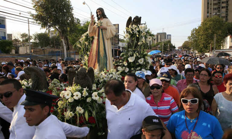 Expondrán más de 100 fotos de la Fiesta de la Misericordia