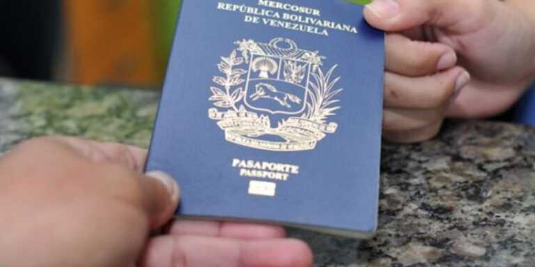 Colombia pediría pasaporte a los venezolanos