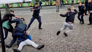 Al menos 2 heridos en ataque con cuchillo en Alemania contra político anti-islam