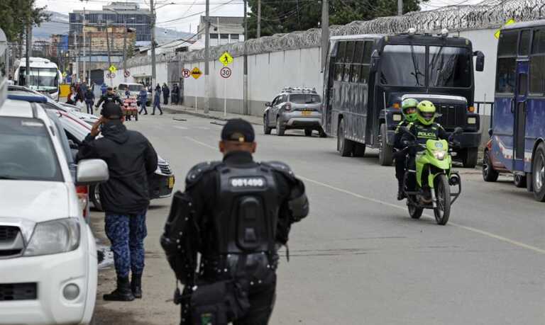 Trasladan a hombre señalado de amenazar al director de cárcel de Bogotá