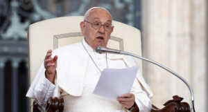 El Papa pide rezar “por la paz en estos tiempos de guerra mundial”