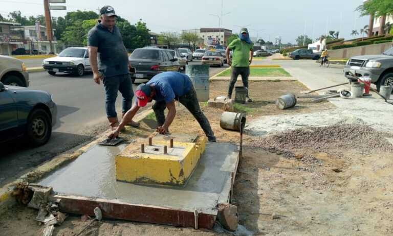 Avanza en un 80 % reparación de semáforos derribados por aguacero en la C-2