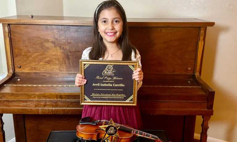 Premian a violinista venezolana de 8 años en concursos internacionales de música