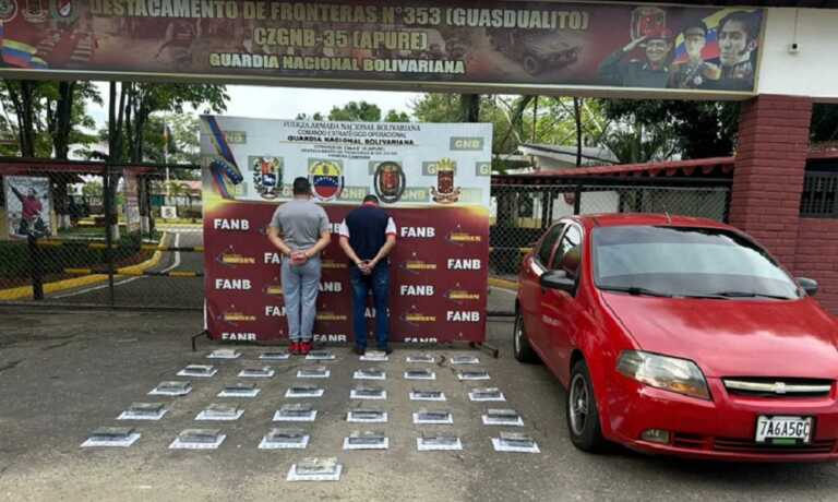 Detienen a 2 hombres con 33,8 kilos de cocaína en Apure