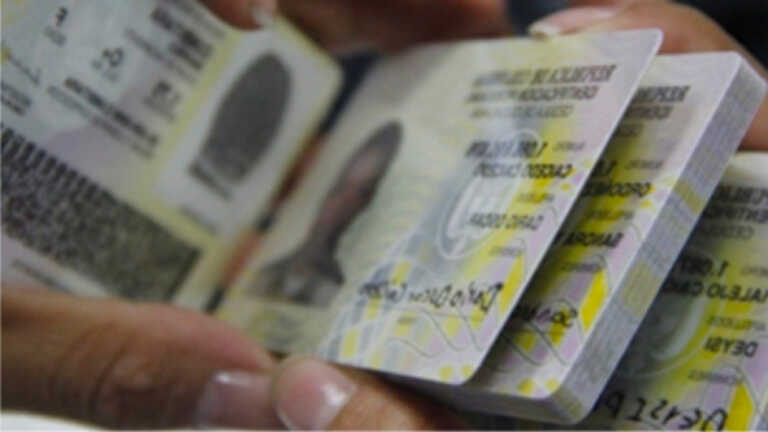 Desmantelan en Colombia red que vendía documentos falsos a venezolanos