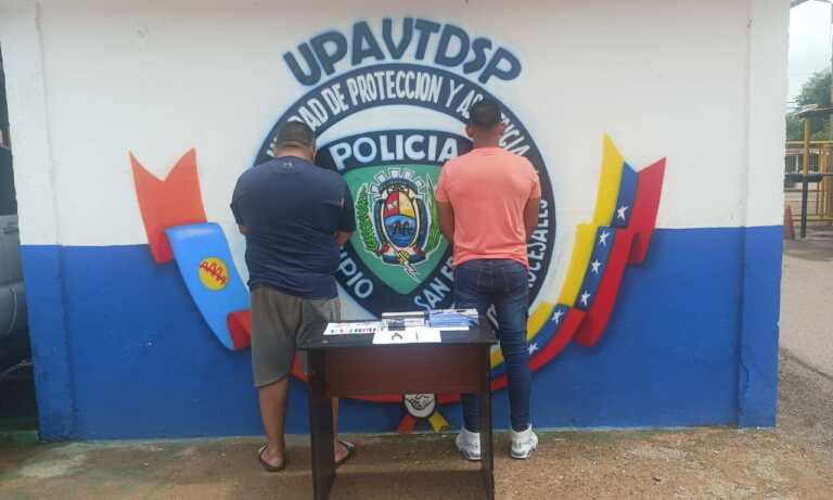 Arrestan a dos hombres por trabajar en consultorio odontológico clandestino