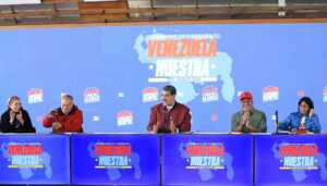 Maduro instala comando de campaña y llama a organizar “miles” de actos en su apoyo