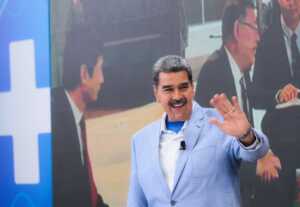 Nicolás Maduro pide al chavismo no confiarse y prepararse con el 1×10
